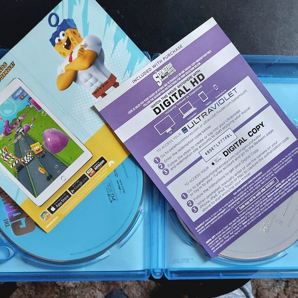 The SpongeBob movie sponge out of water blu-ray plus dvd plus Digital HD - Picture 2 of 4